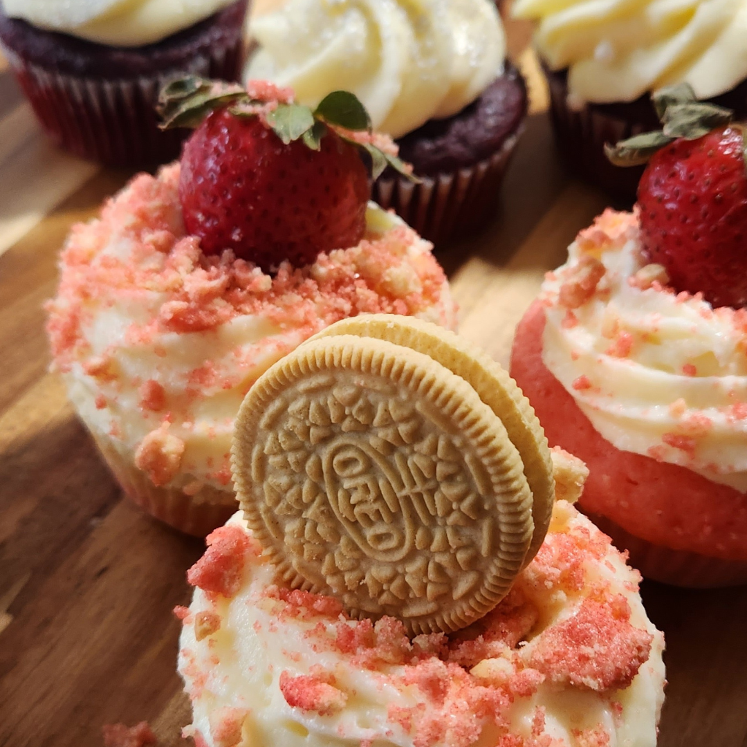 Strawberry Crunch Cupcakes 12 Count